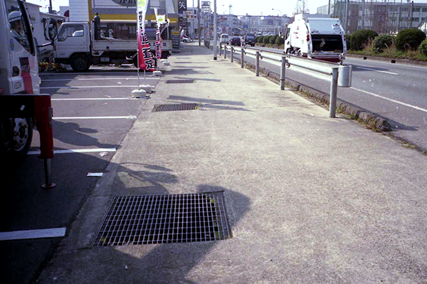 奈良維持管内側溝蓋補修工事